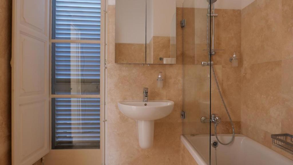 公寓 Penthouse W/ Unique Harbour View Valletta